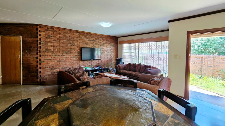 To Let 3 Bedroom Property for Rent in Gardeniapark Free State